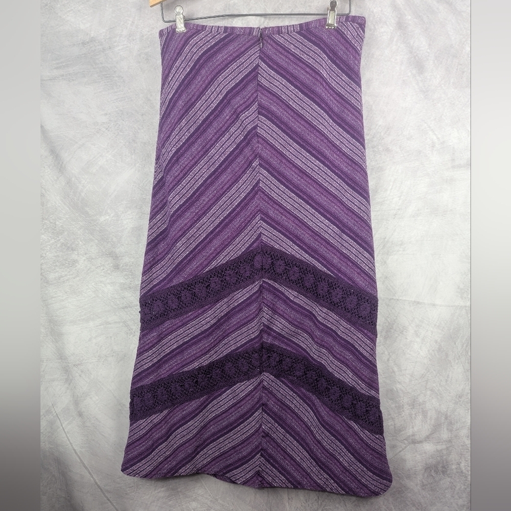 Prana Size 8 Purple Skirt Striped With Lace Trim Details, Lined Halfway Down